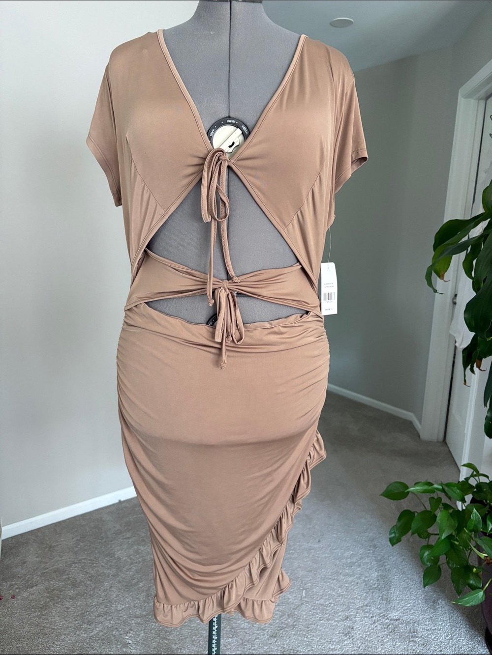 Fashion to Figure Taupe Tie-Front Ruched Midi Skirt